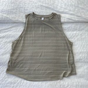 Athleta cloud light muscle tank top